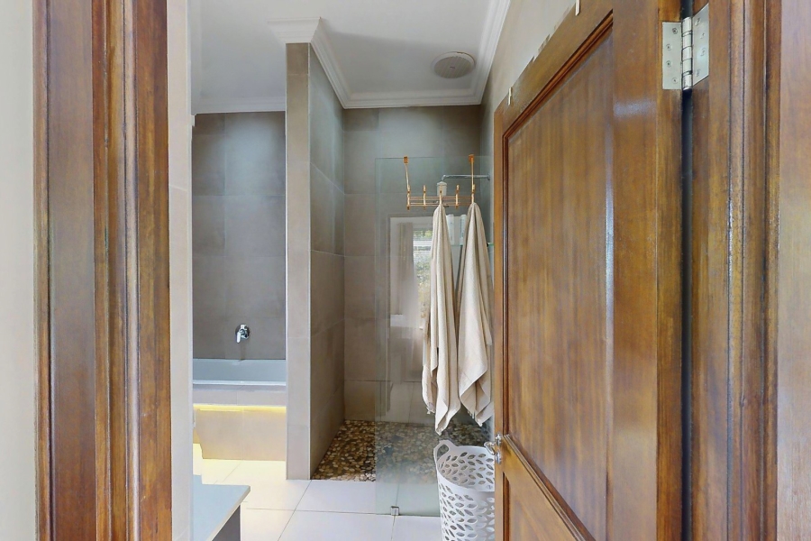 3 Bedroom Property for Sale in Kraaibosch Western Cape